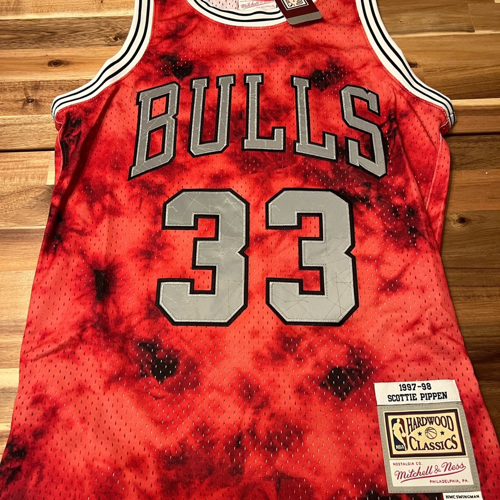Scottie Pippen Mitchell & Ness Jersey